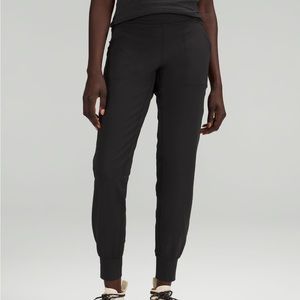 Lululemon Align Joggers 28”